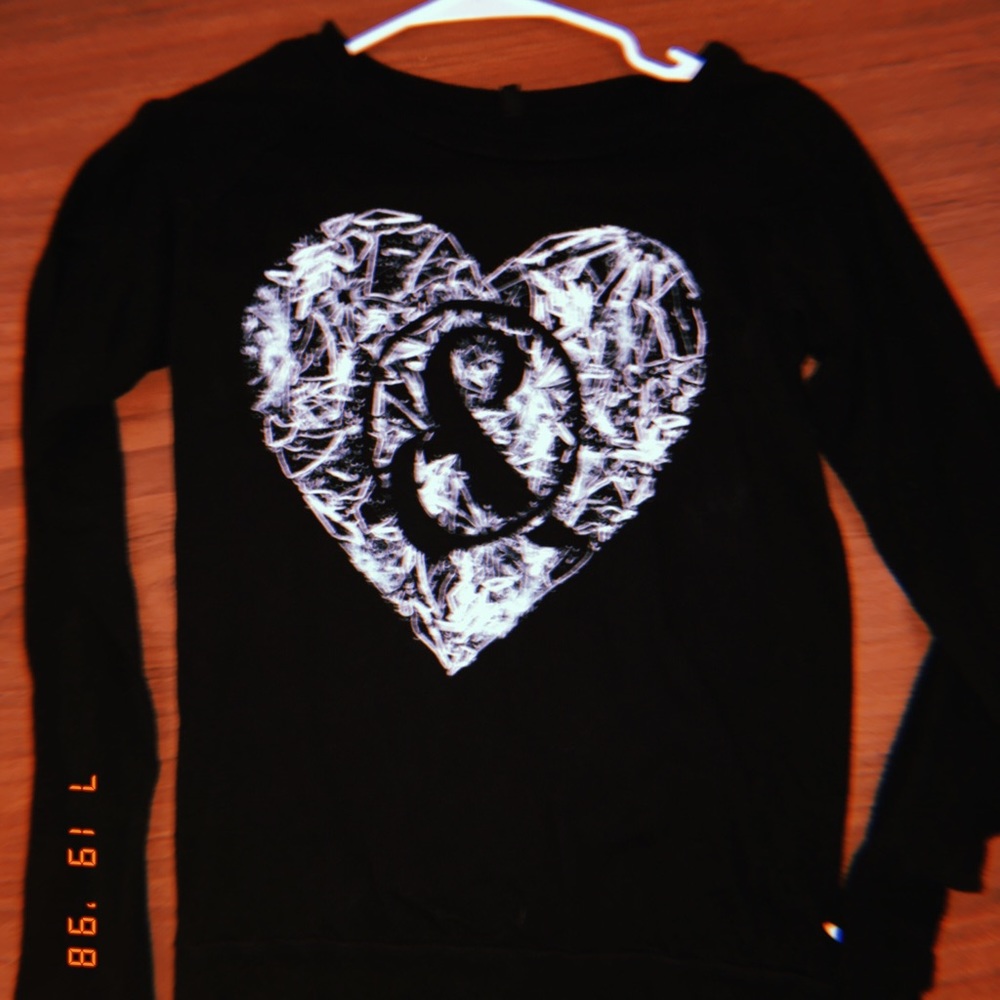 Move and men long sleeve